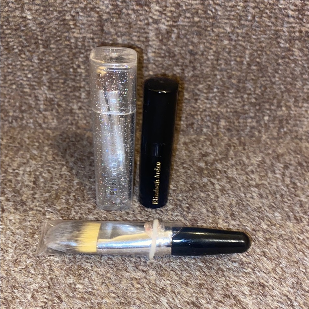 🤍NWT Elizabeth Arden Travel Size Makeup Brush Case Set & Bonus Blush  Brush